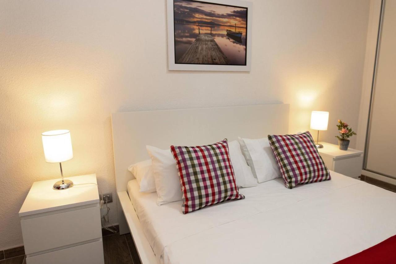 Modern Apartment With Pool And Wifi Playa Feñabe Εξωτερικό φωτογραφία