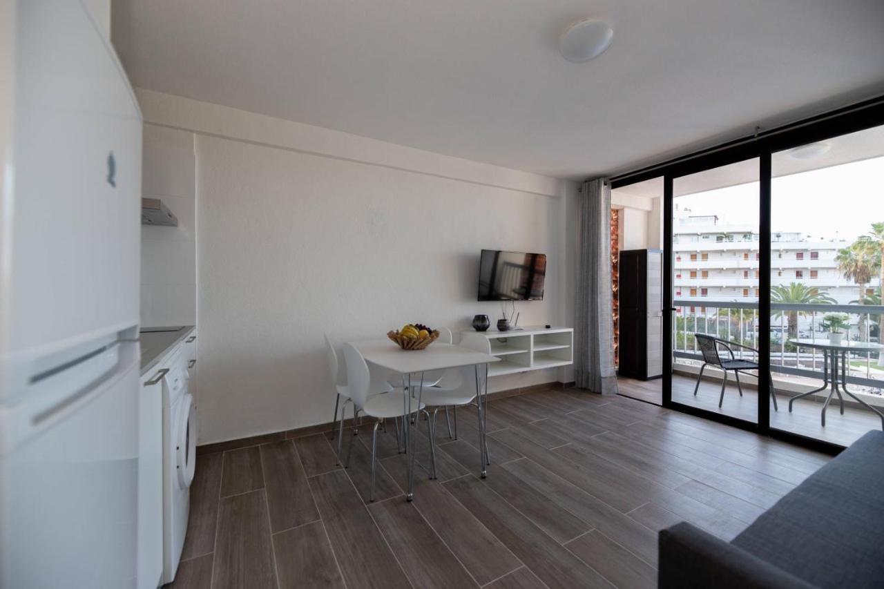 Modern Apartment With Pool And Wifi Playa Feñabe Εξωτερικό φωτογραφία